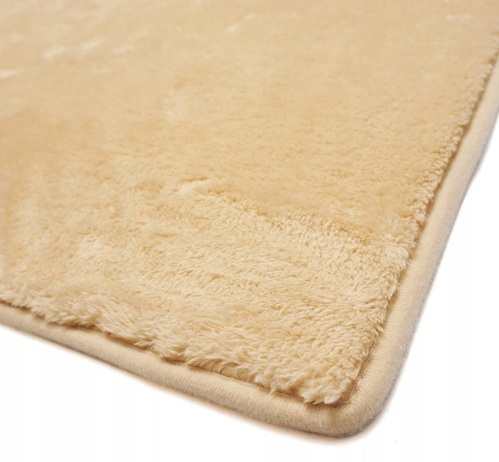 Pliušinis Kilimas Beige (Įvairūs Dydžiai)